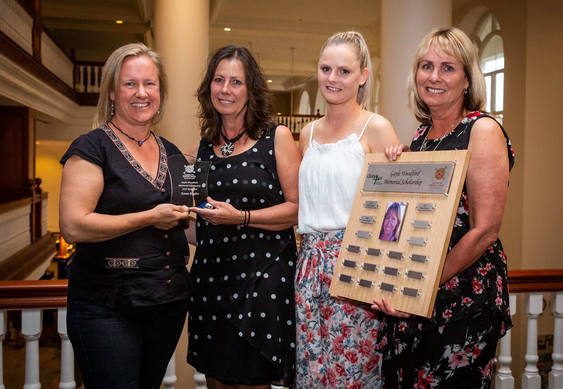 Emma Bugden, the 2018 recipient of the Gayle Woodford Memorial Scholarship with members of Gayle's family.